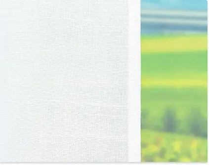 Foto von weißer lichtdurchlässiger Gardine