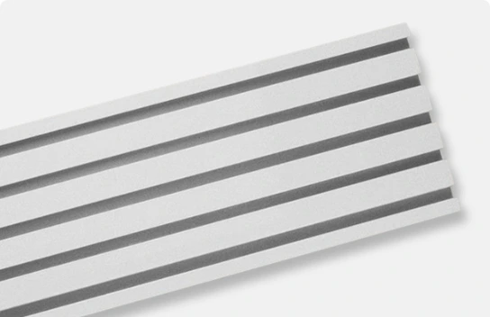 Vorhangschiene in Weiß mit fünf Innenläufen