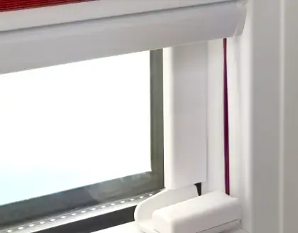 Plissee Montage mit Klebeleisten