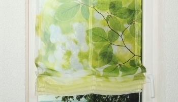 Raffrollos in Standardgrößen im Raumtextilienshop